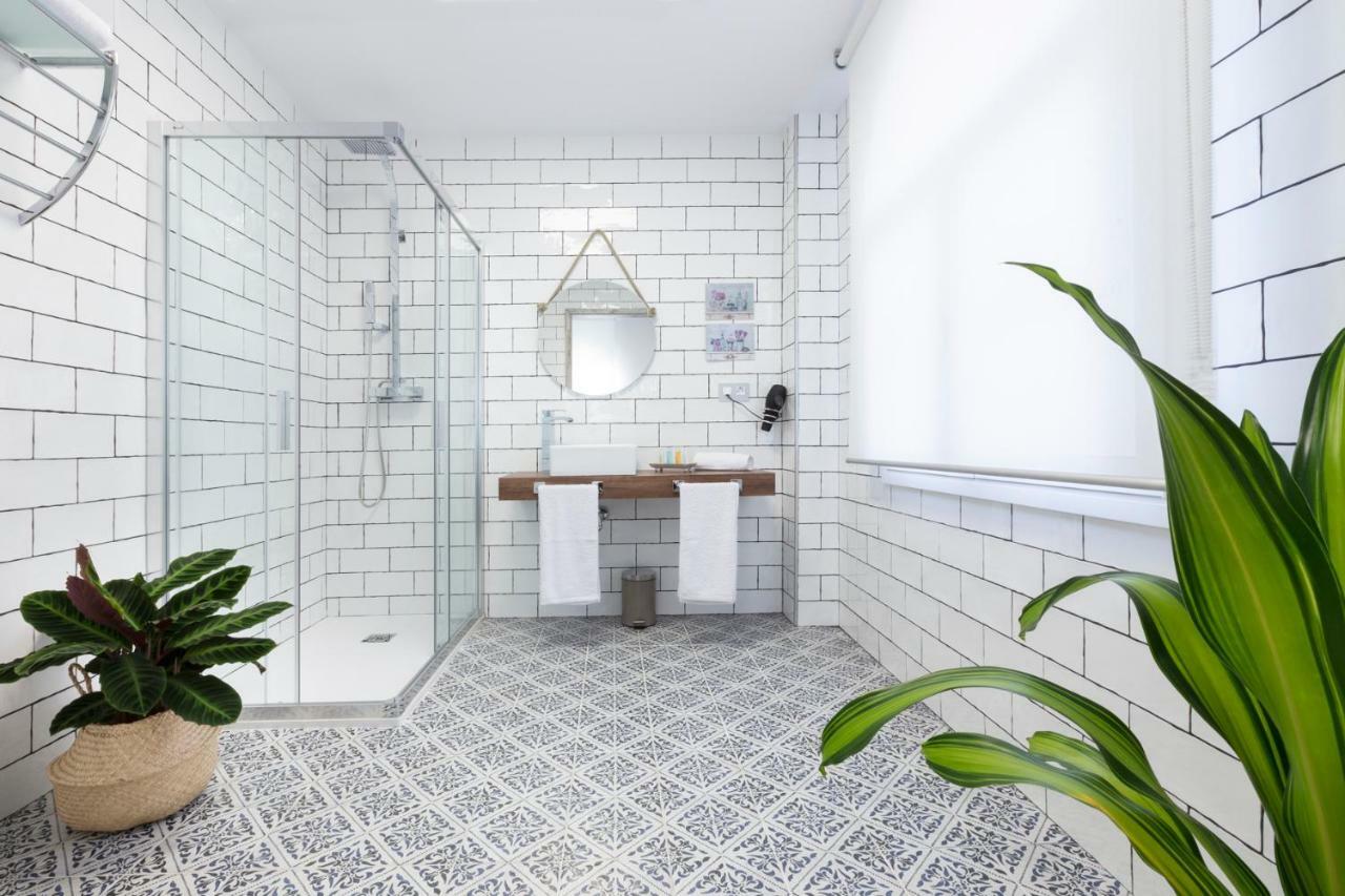 Urban Sabadell Hotel Ngoại thất bức ảnh