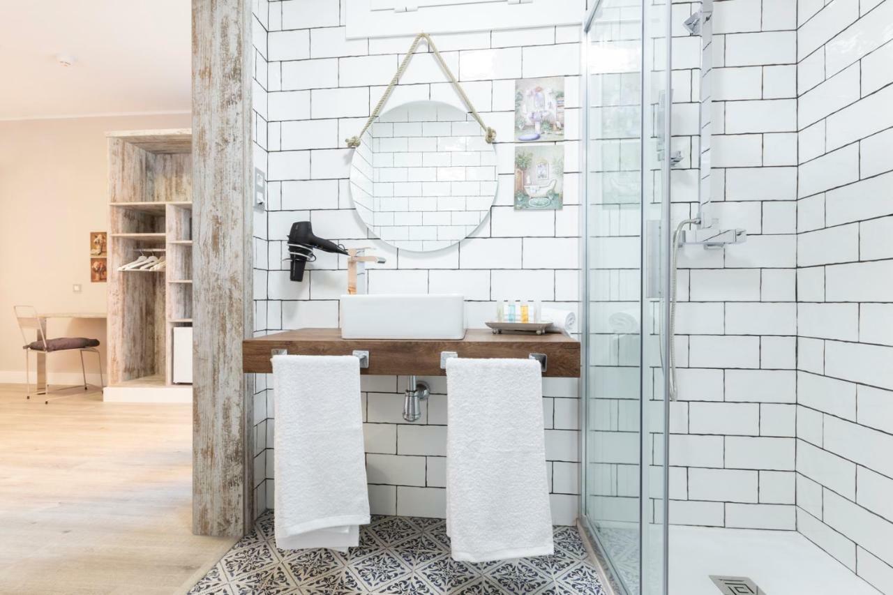 Urban Sabadell Hotel Ngoại thất bức ảnh
