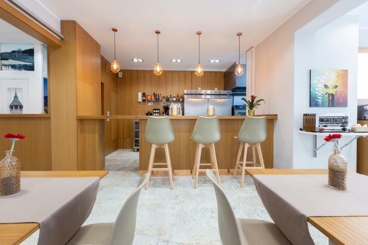 Urban Sabadell Hotel Ngoại thất bức ảnh